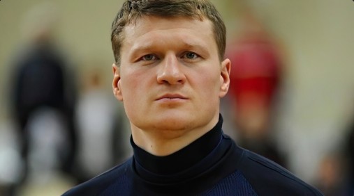 Заслуженный мастер спорта России Александр Поветкин назначен заместителем Губернатора Вологодской области.